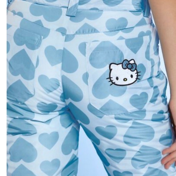 Hello kitty snowpants size large - Picture 2 of 4